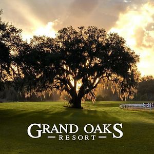 The Grand Oaks Resort